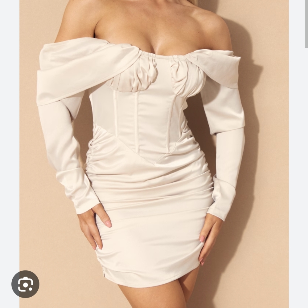 New Champagne Satin Drape Bardot Sleeve Ruched Back Bodycon Dress Size 10